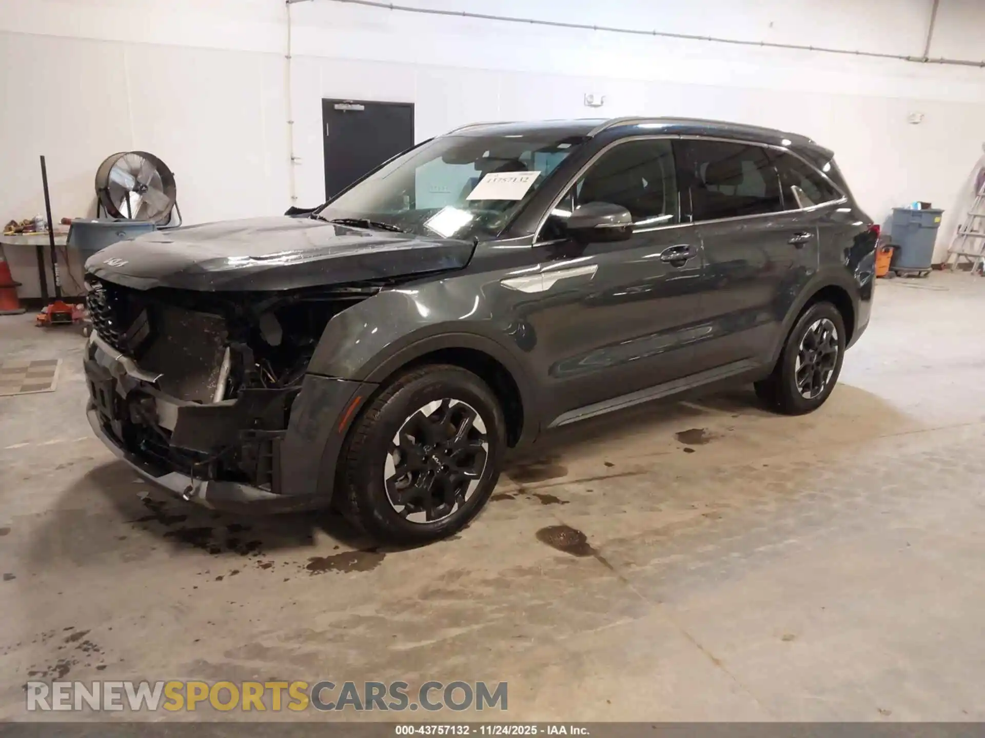 2 Photograph of a damaged car 5XYRL4JC9RG295413 KIA SORENTO 2024