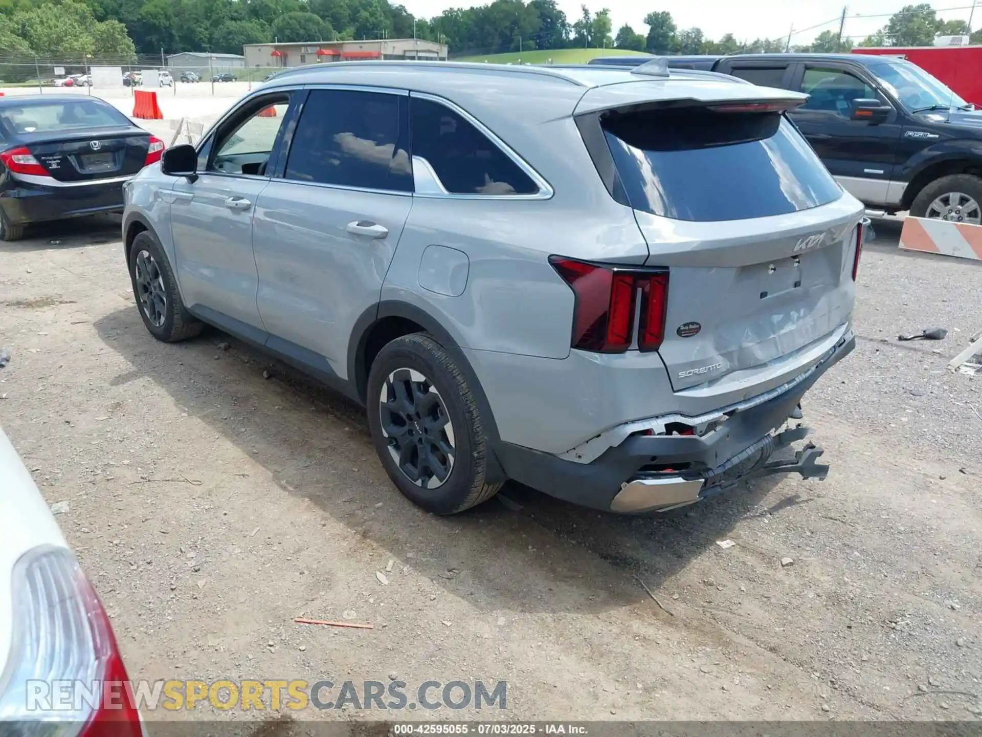 3 Photograph of a damaged car 5XYRL4JC9RG302263 KIA SORENTO 2024