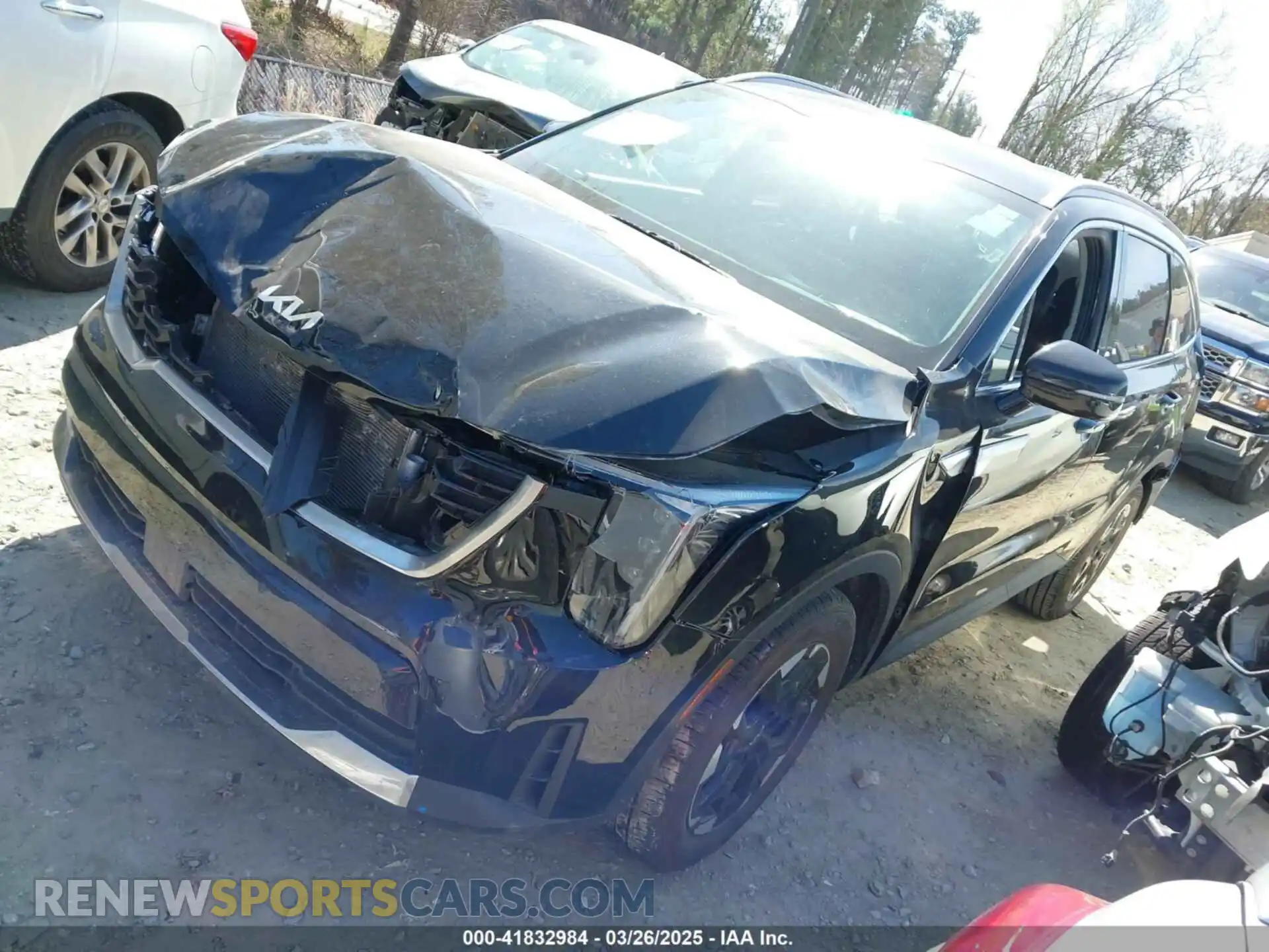 2 Photograph of a damaged car 5XYRL4JCXRG285618 KIA SORENTO 2024