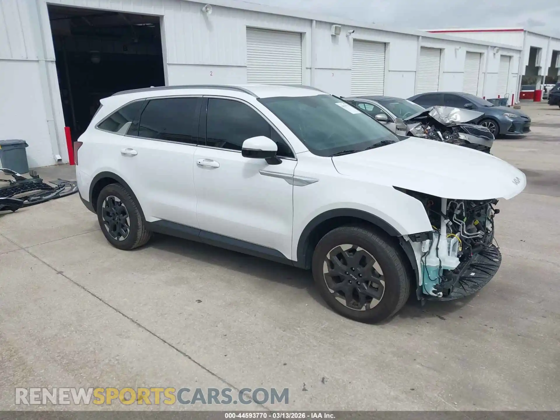 1 Photograph of a damaged car 5XYRL4JCXRG287630 KIA SORENTO 2024