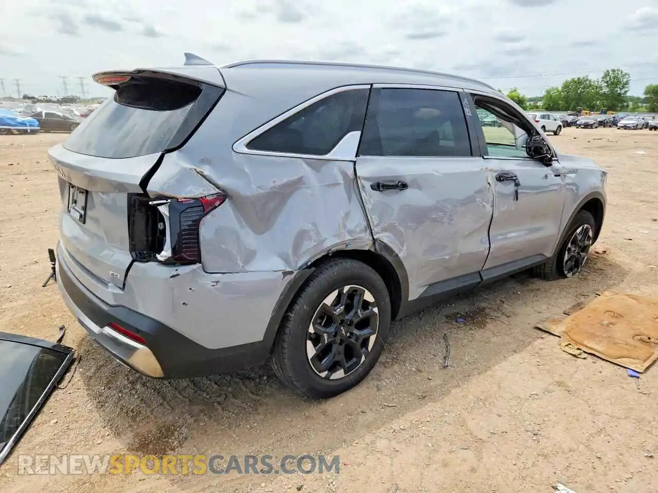 3 Photograph of a damaged car 5XYRLDJC2RG278436 KIA SORENTO 2024