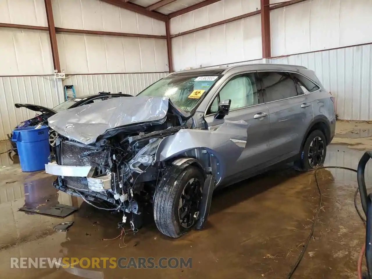 1 Photograph of a damaged car 5XYRLDJC2RG300841 KIA SORENTO 2024