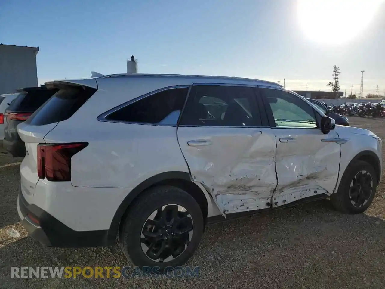 3 Photograph of a damaged car 5XYRLDJC3RG257420 KIA SORENTO 2024