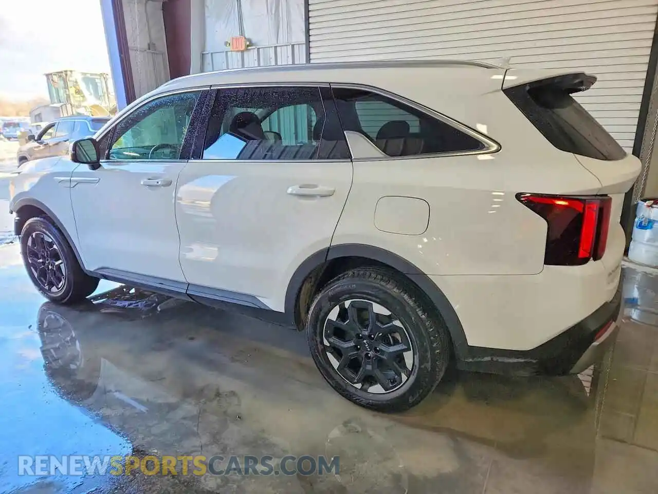 2 fotografías del automóvil dañado 5XYRLDJC3RG262116 KIA SORENTO 2024