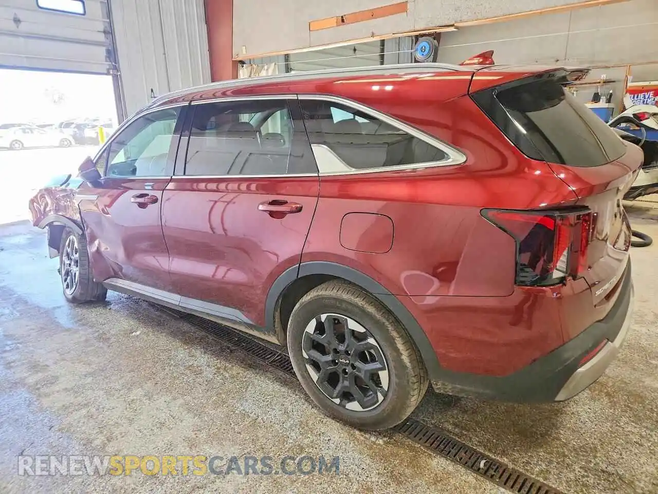 2 Photograph of a damaged car 5XYRLDJC3RG270703 KIA SORENTO 2024