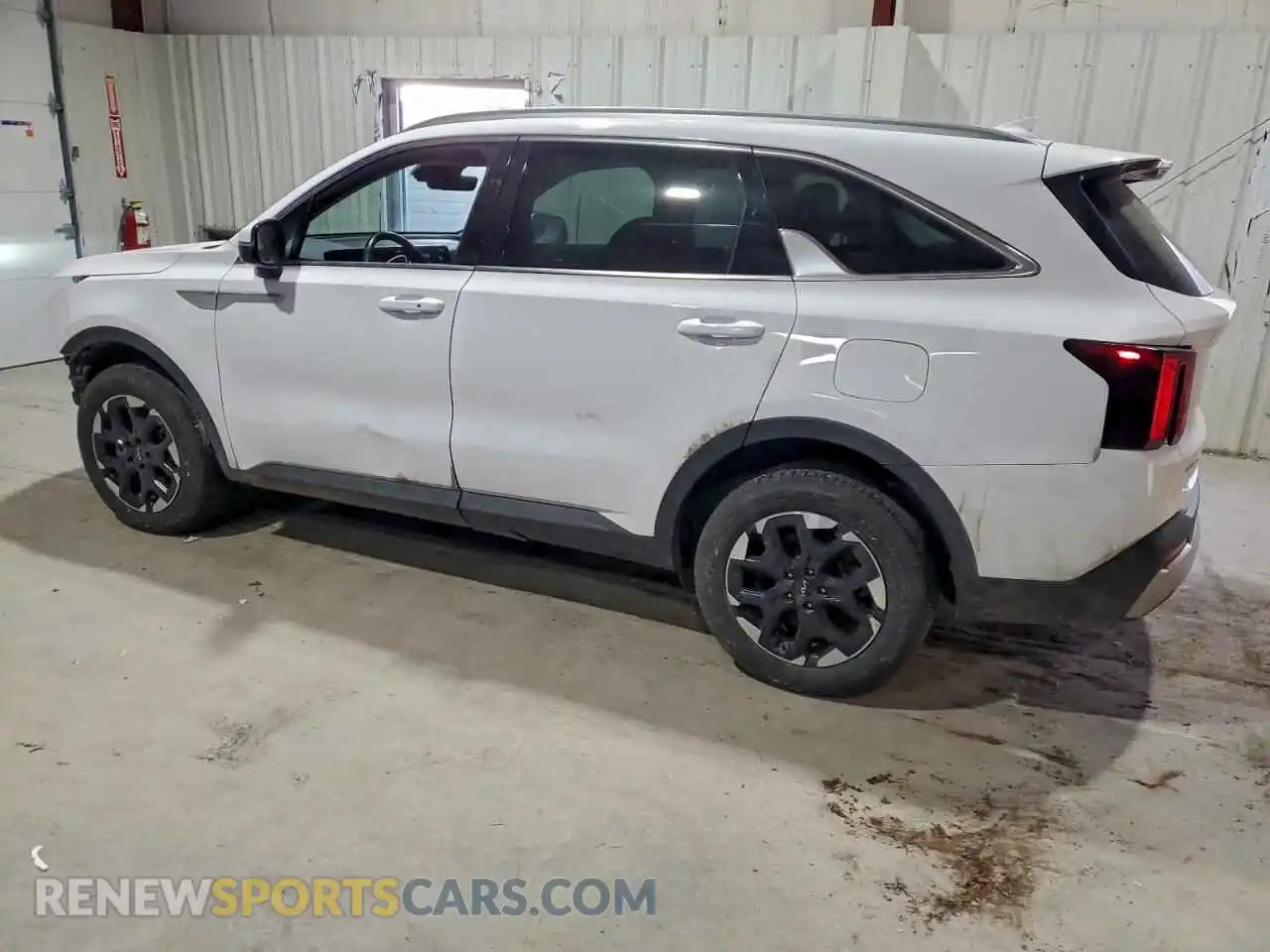 2 Photograph of a damaged car 5XYRLDJC4RG261539 KIA SORENTO 2024