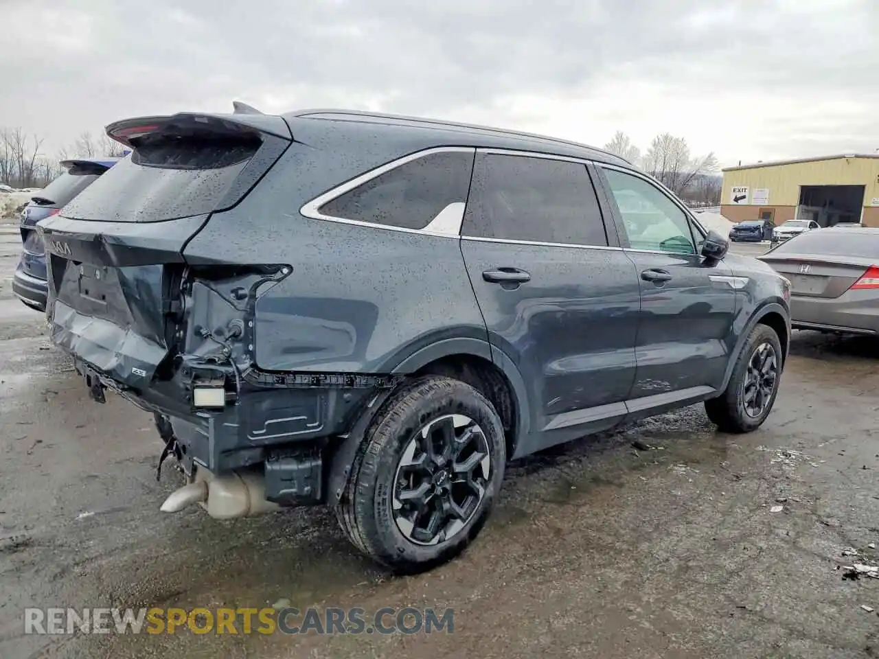 3 Photograph of a damaged car 5XYRLDJC5RG269181 KIA SORENTO 2024