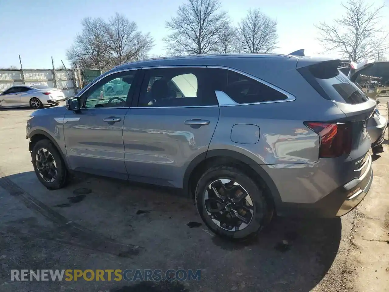 2 Photograph of a damaged car 5XYRLDJC5RG289415 KIA SORENTO 2024