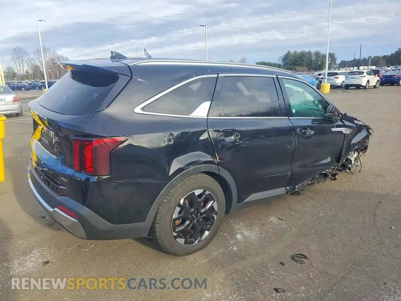 3 Photograph of a damaged car 5XYRLDJC6RG274972 KIA SORENTO 2024