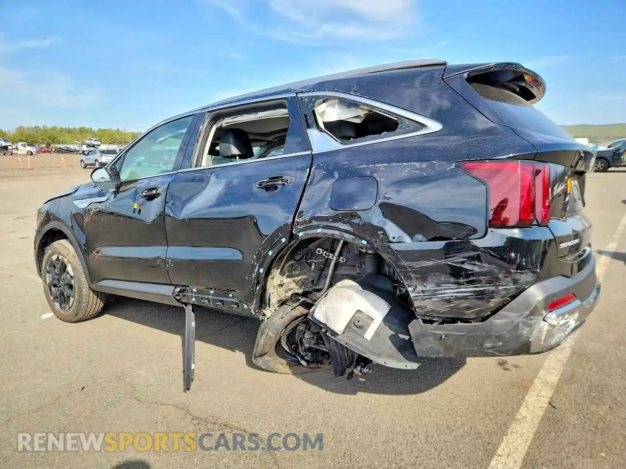 2 Photograph of a damaged car 5XYRLDJC6RG281243 KIA SORENTO 2024