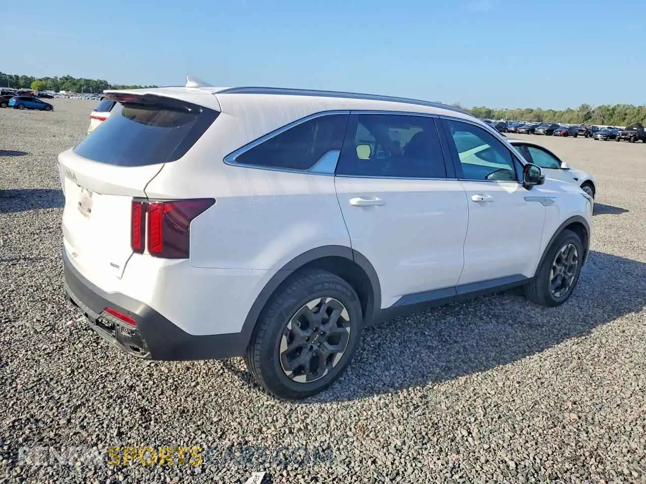 3 Photograph of a damaged car 5XYRLDJC6RG285468 KIA SORENTO 2024