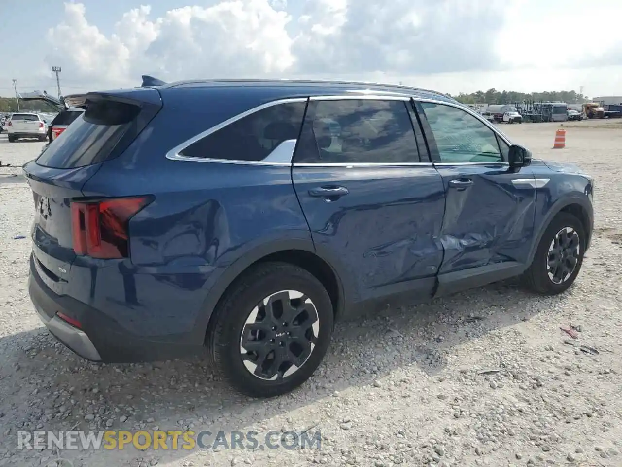 3 Photograph of a damaged car 5XYRLDJC6RG293585 KIA SORENTO 2024