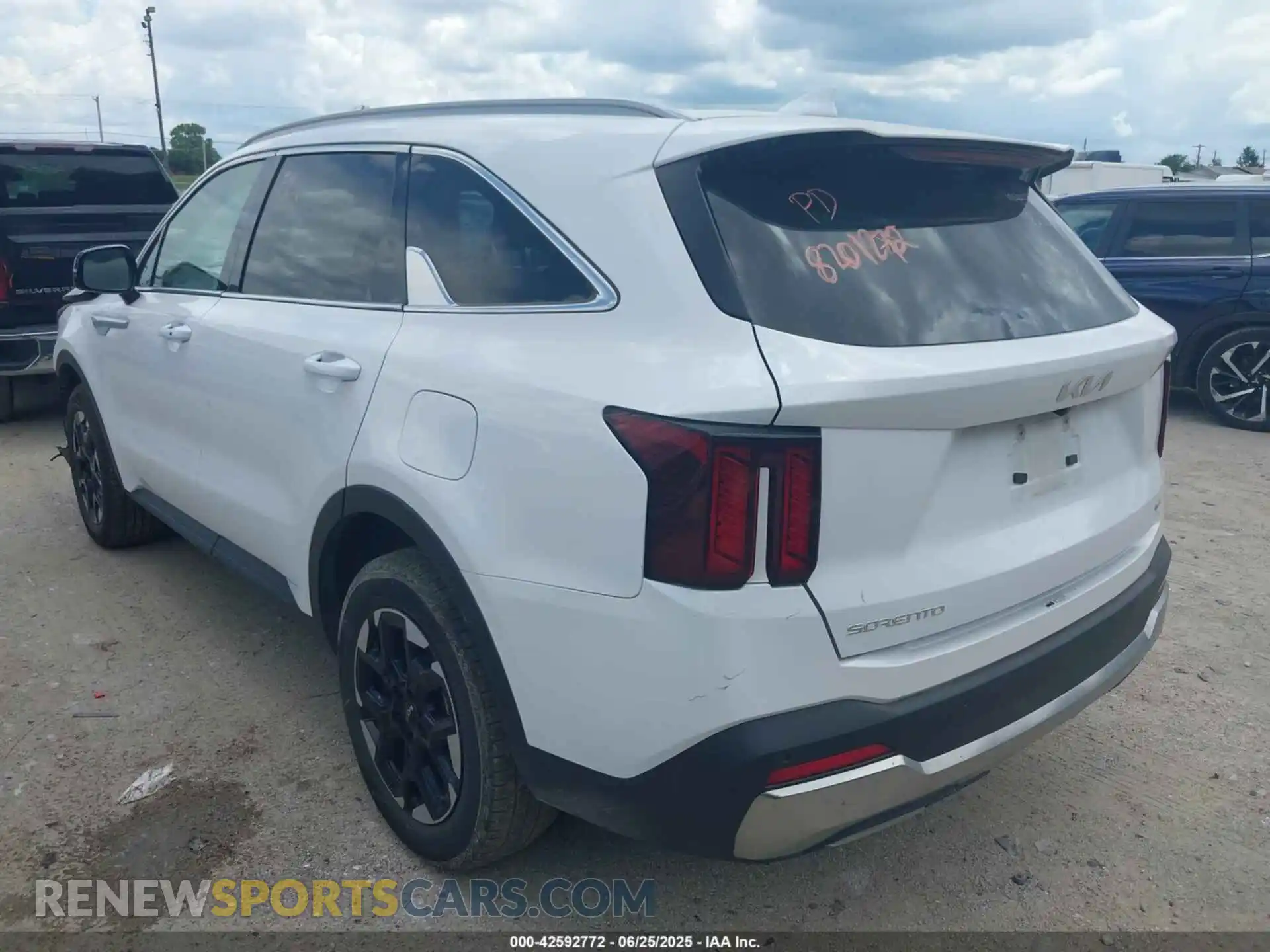 3 fotografías del automóvil dañado 5XYRLDJC7RG256478 KIA SORENTO 2024