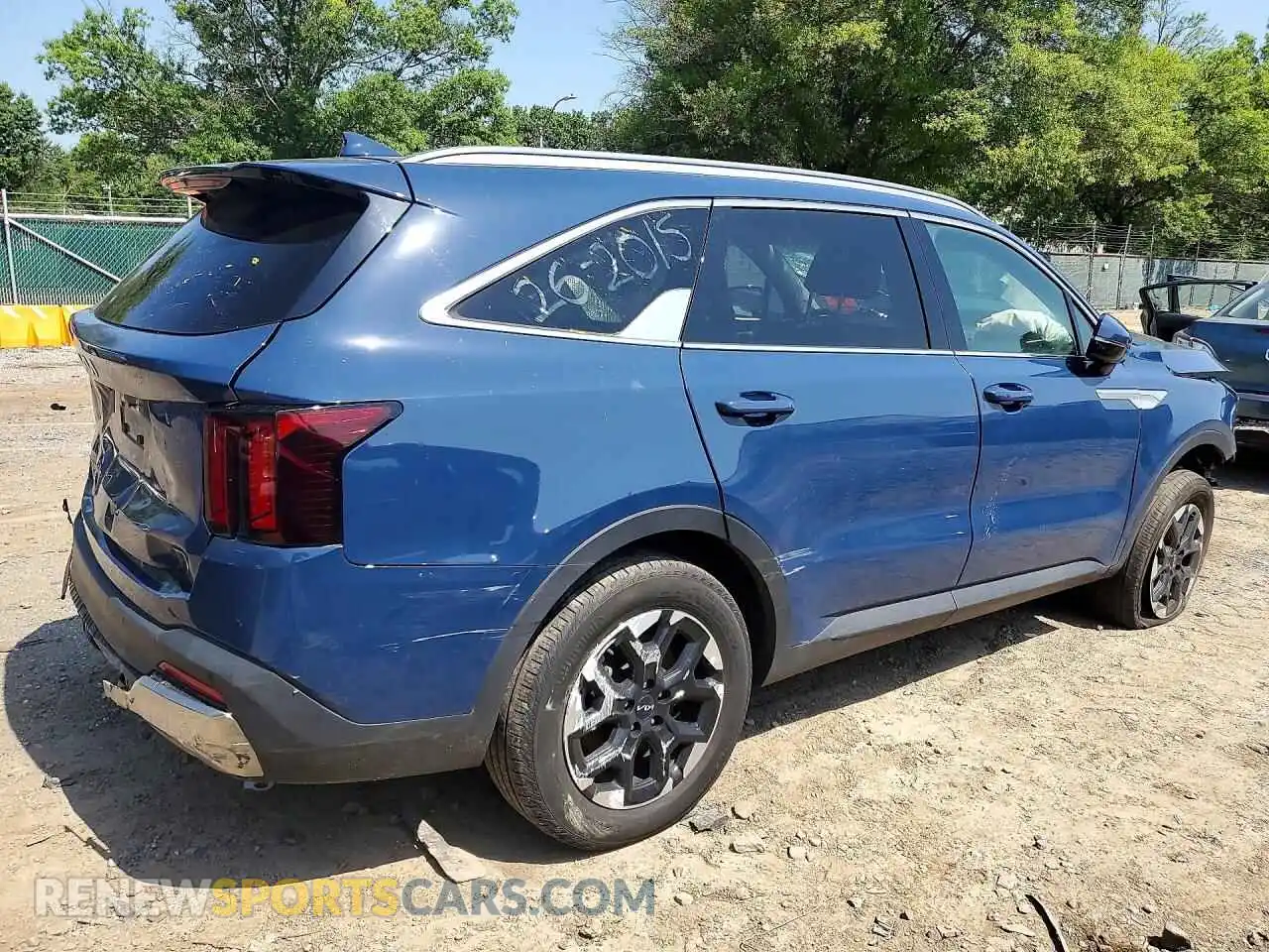 3 Photograph of a damaged car 5XYRLDJC7RG284703 KIA SORENTO 2024