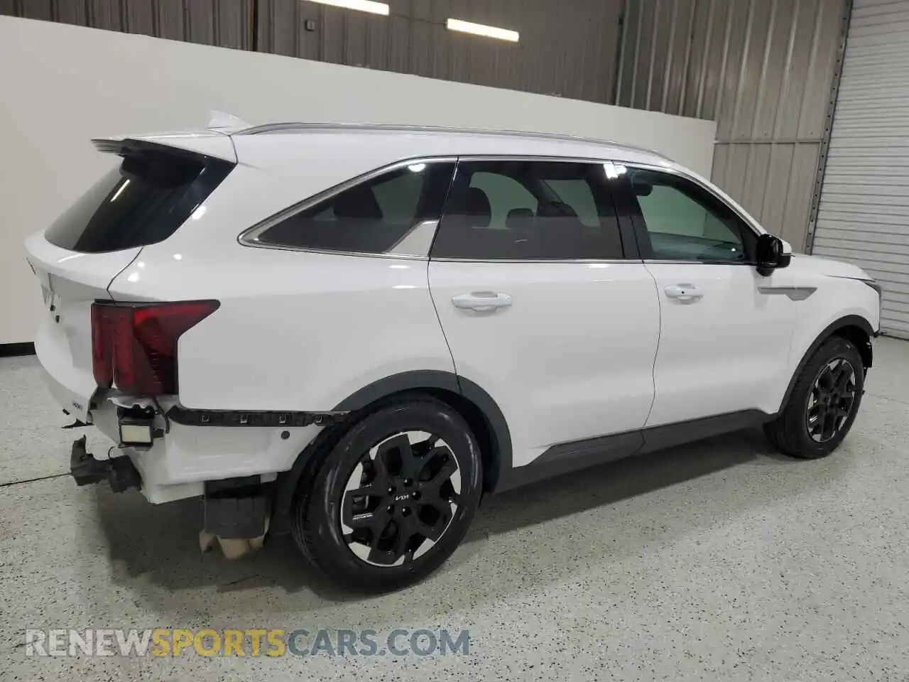 3 Photograph of a damaged car 5XYRLDJC8RG270826 KIA SORENTO 2024