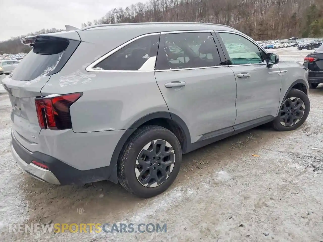 3 Photograph of a damaged car 5XYRLDJC8RG279574 KIA SORENTO 2024