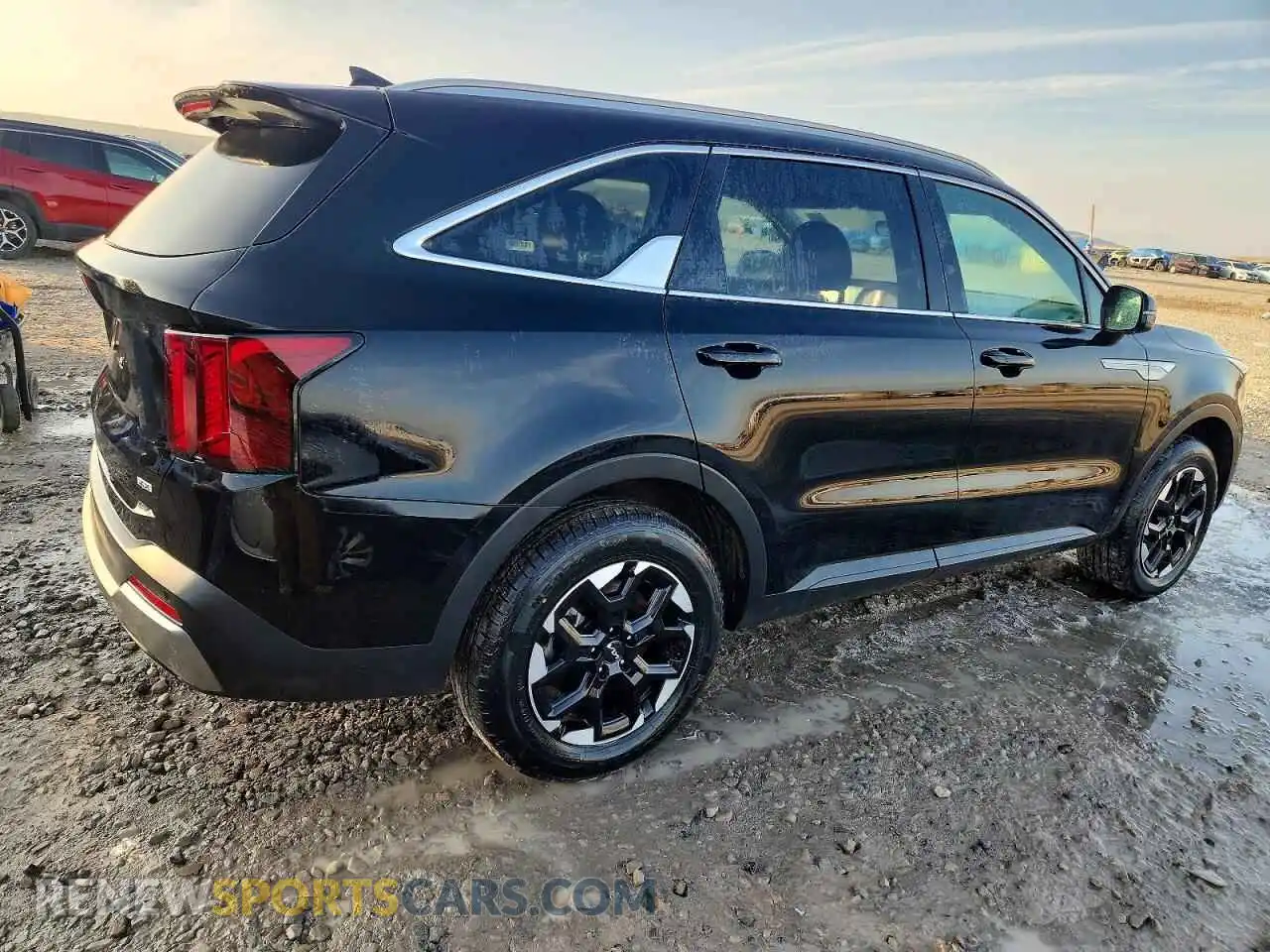 3 Photograph of a damaged car 5XYRLDJC8RG289067 KIA SORENTO 2024