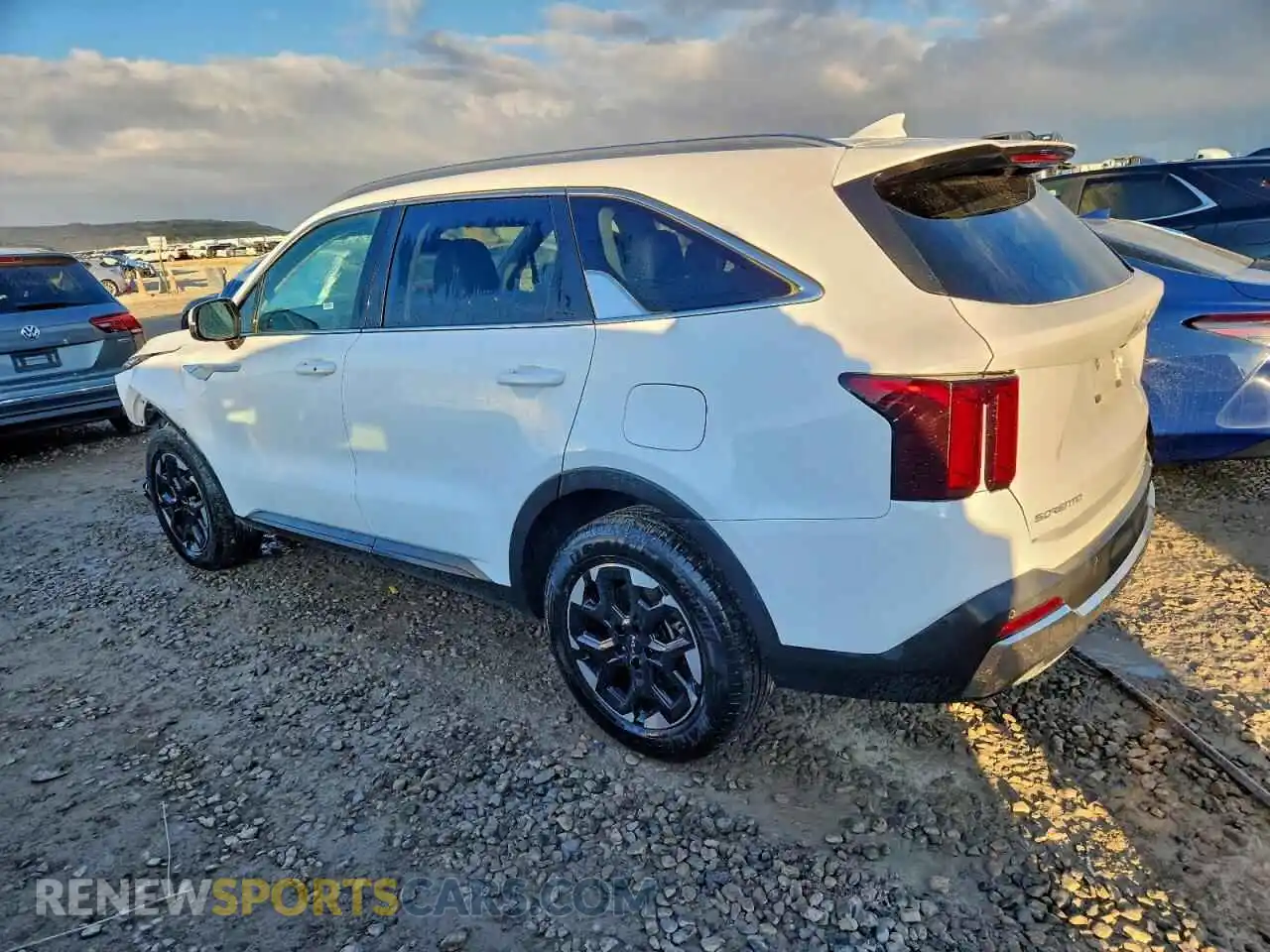 2 Photograph of a damaged car 5XYRLDJC8RG289117 KIA SORENTO 2024