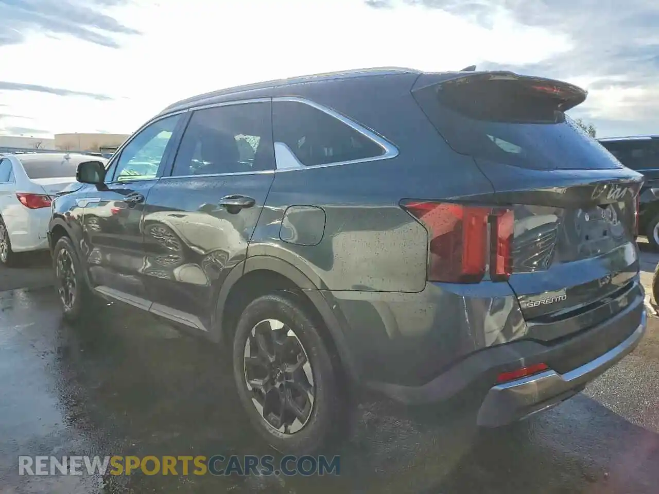 2 Photograph of a damaged car 5XYRLDJC9RG261438 KIA SORENTO 2024