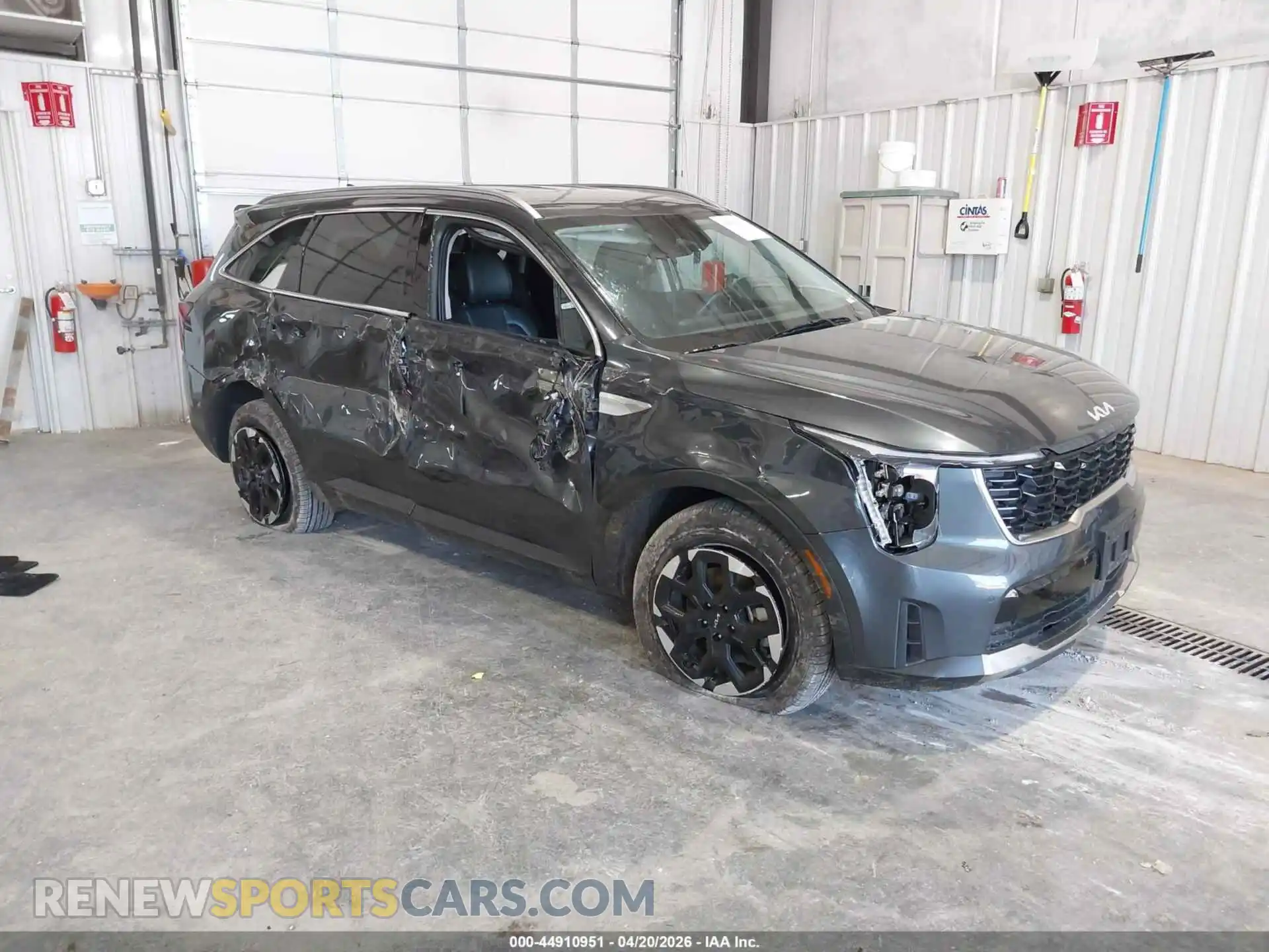 1 Photograph of a damaged car 5XYRLDJC9RG283570 KIA SORENTO 2024