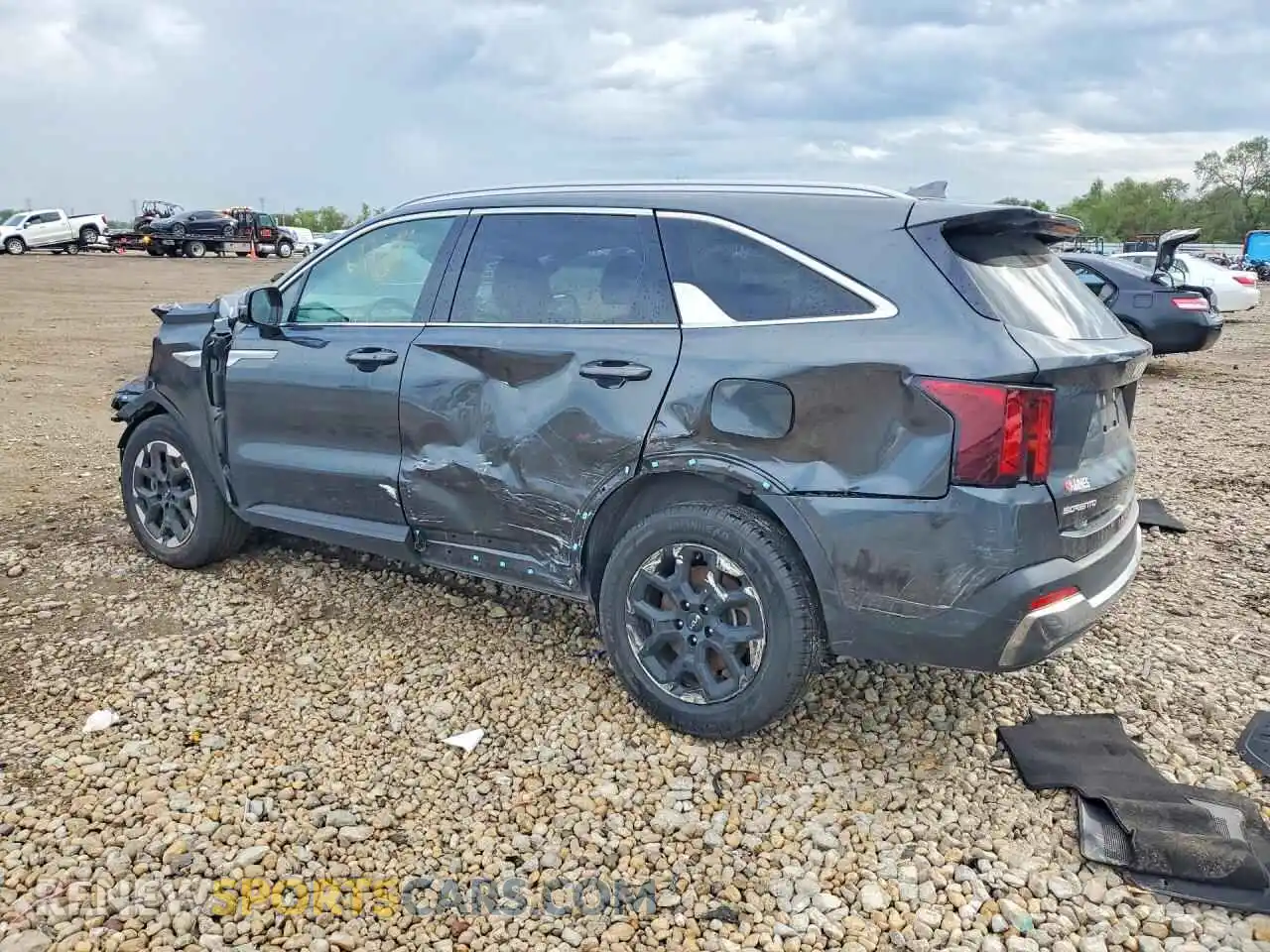 2 Photograph of a damaged car 5XYRLDJCXRG285716 KIA SORENTO 2024