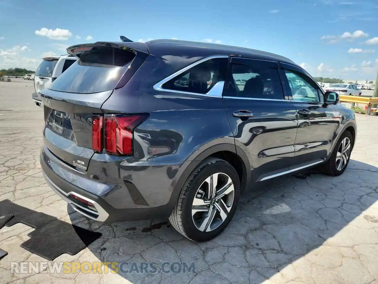 3 Photograph of a damaged car KNDRKDLG4R5258989 KIA SORENTO 2024