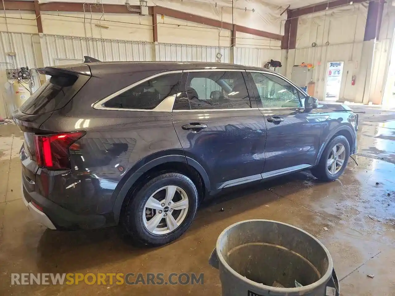 3 Photograph of a damaged car 5XYRG4JC2SG366879 KIA SORENTO 2025