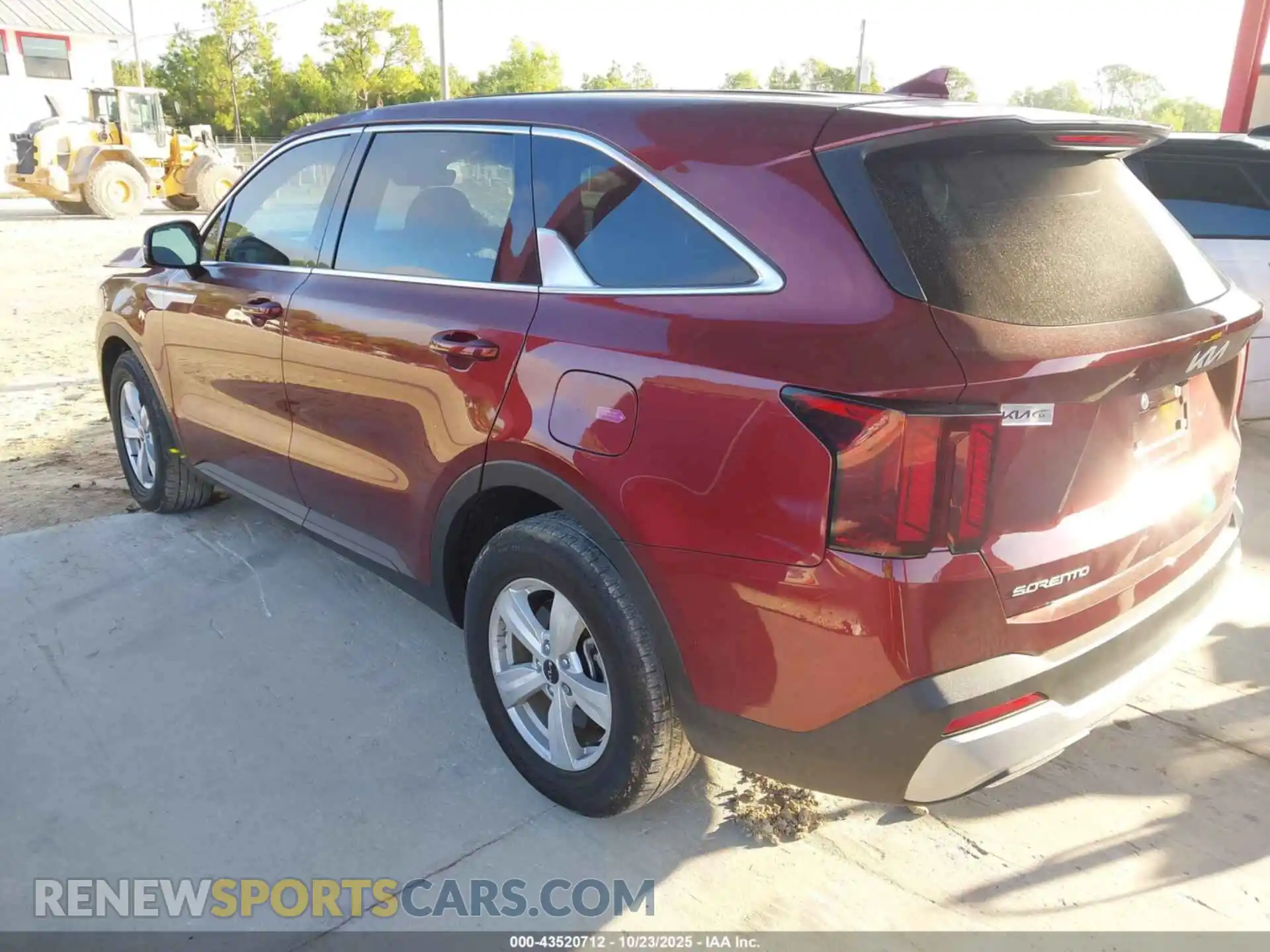 3 Photograph of a damaged car 5XYRG4JC2SG377879 KIA SORENTO 2025