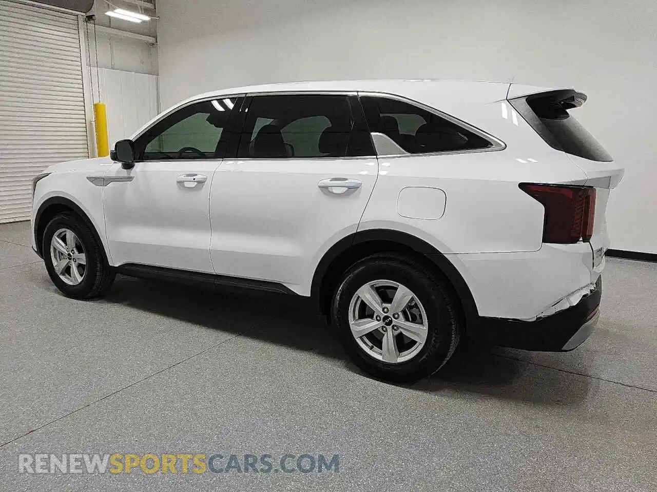2 Photograph of a damaged car 5XYRG4JC5SG389900 KIA SORENTO 2025