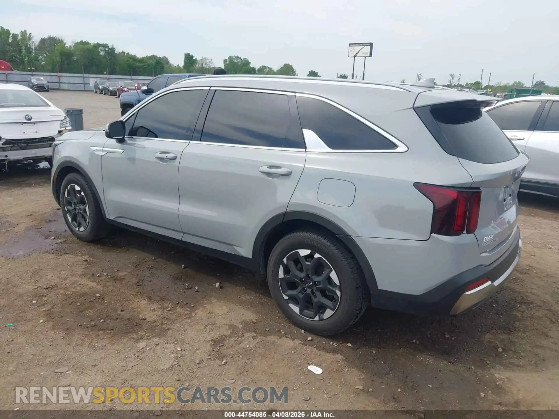 3 Photograph of a damaged car 5XYRL4JC1SG372944 KIA SORENTO 2025