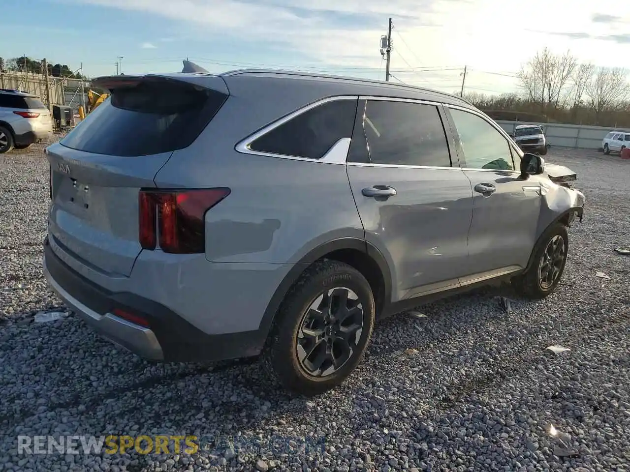 3 Photograph of a damaged car 5XYRL4JC3SG374565 KIA SORENTO 2025