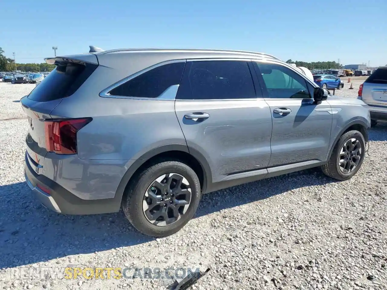 3 Photograph of a damaged car 5XYRL4JC4SG339288 KIA SORENTO 2025