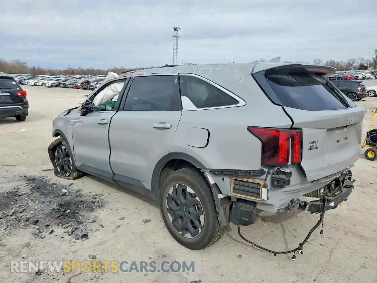 2 Photograph of a damaged car 5XYRL4JC4SG375028 KIA SORENTO 2025