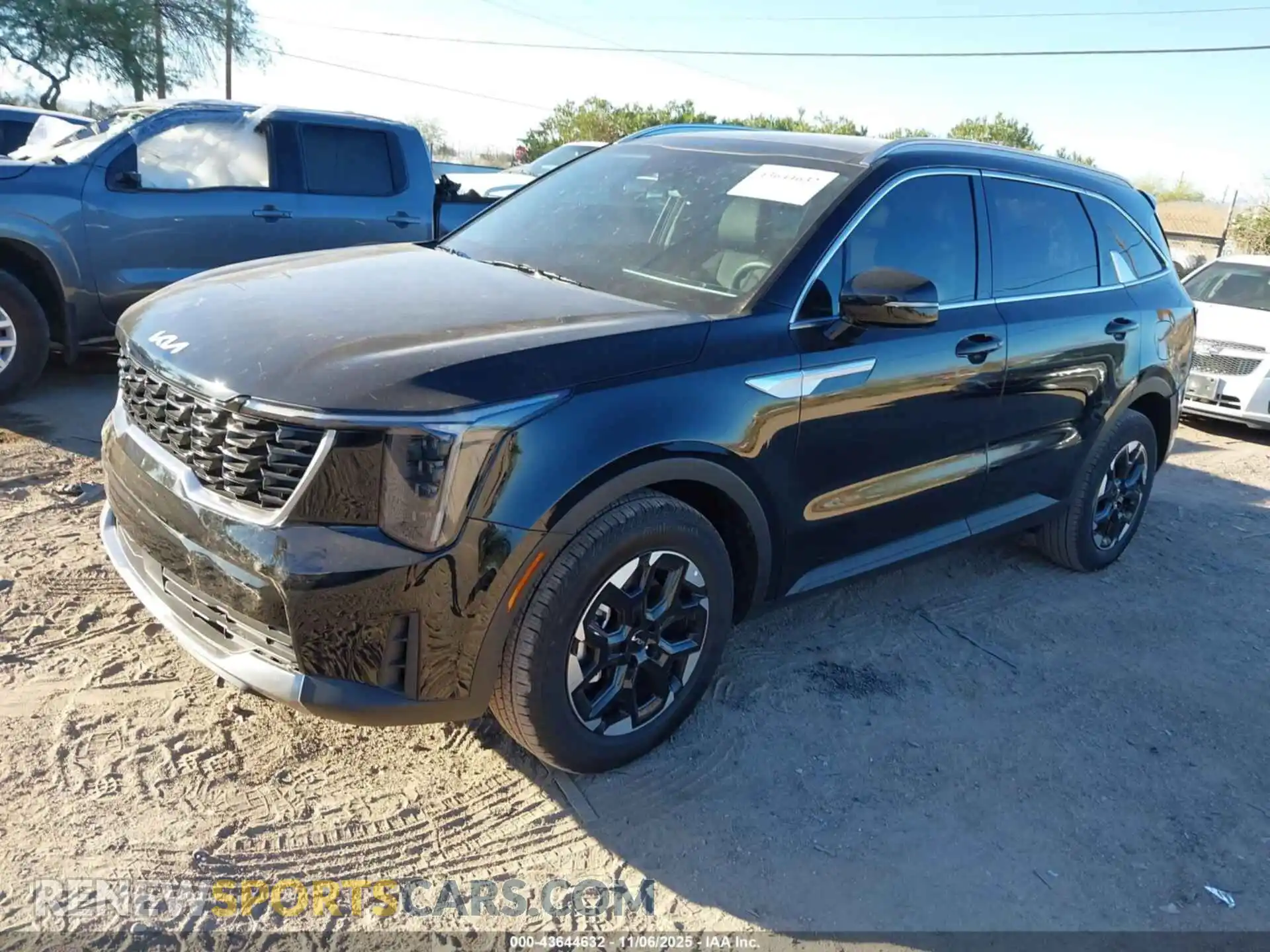 2 Photograph of a damaged car 5XYRL4JC5SG372803 KIA SORENTO 2025