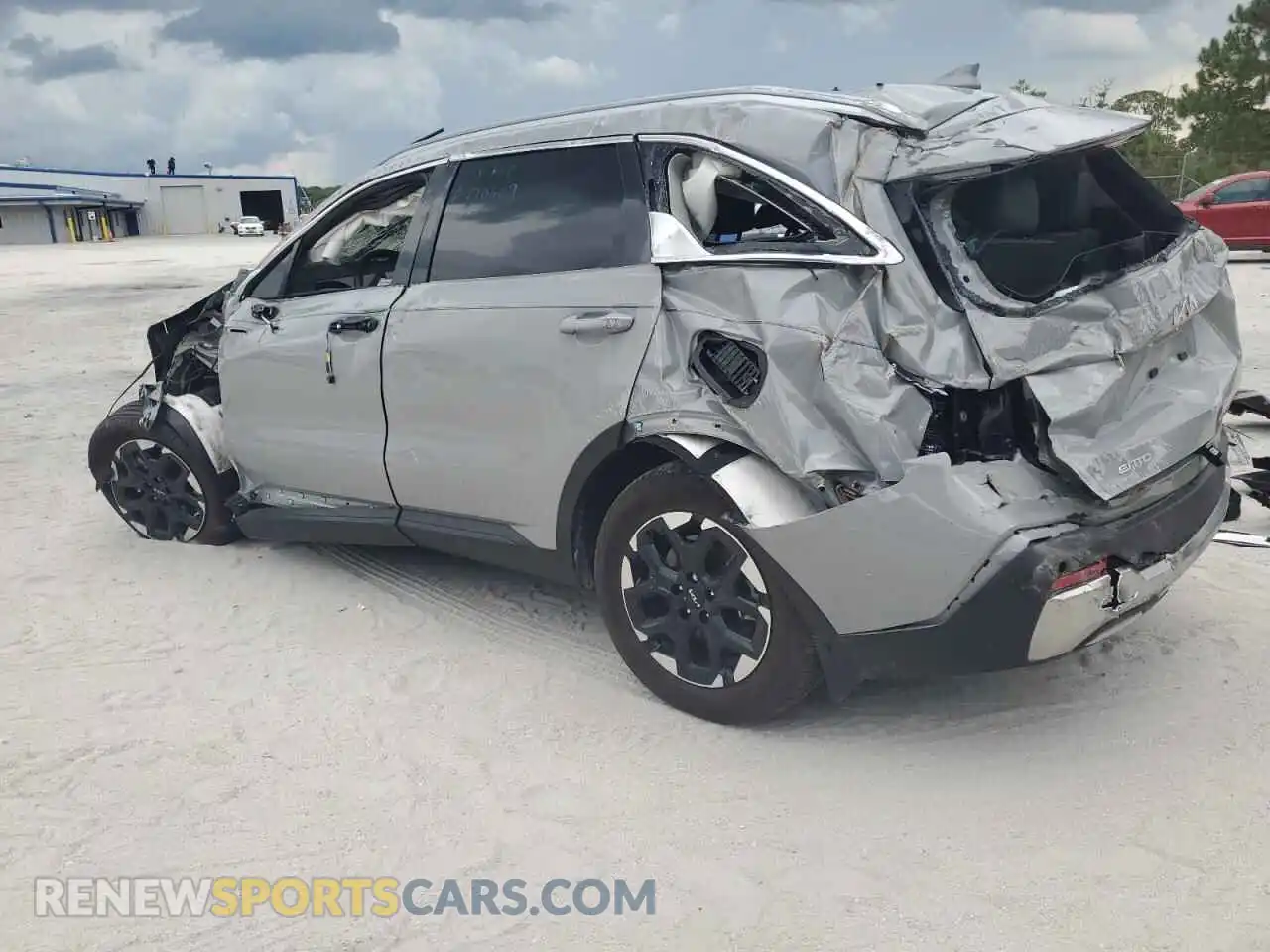 2 Photograph of a damaged car 5XYRL4JC5SG374955 KIA SORENTO 2025