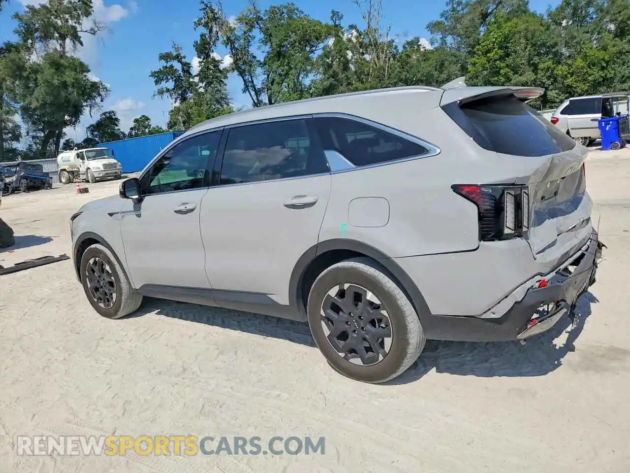 2 Photograph of a damaged car 5XYRL4JC6SG368775 KIA SORENTO 2025