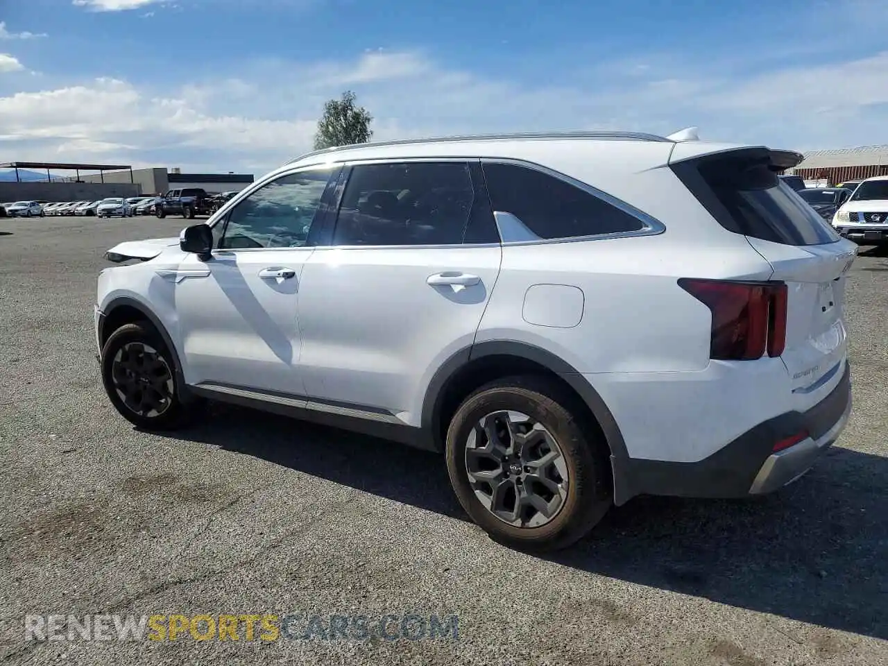 2 fotografías del automóvil dañado 5XYRLDJC3SG384786 KIA SORENTO 2025