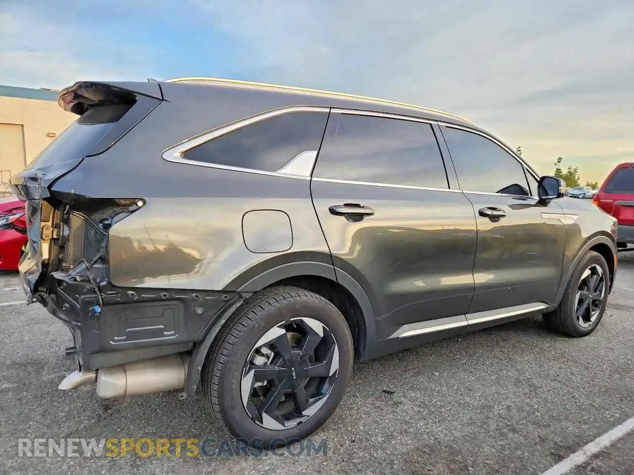 3 fotografías del automóvil dañado KNDRJDJH1S5328372 KIA SORENTO 2025