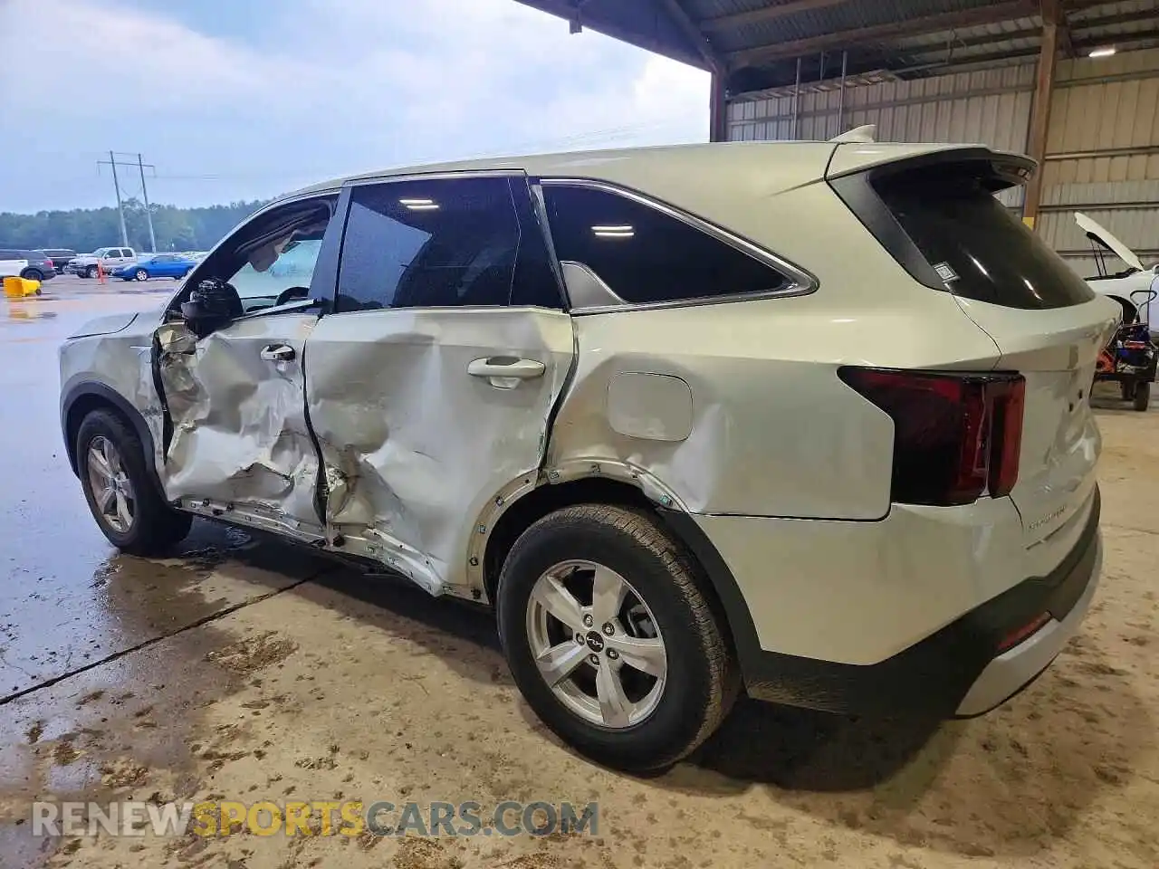 2 Photograph of a damaged car 5XYRG4JC4TG452955 KIA SORENTO 2026