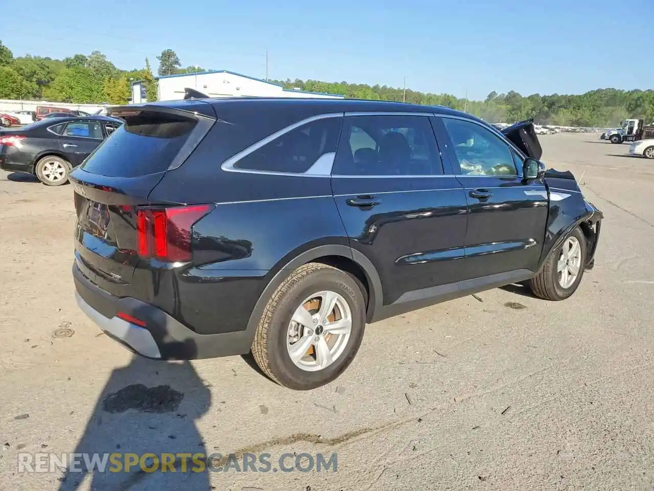 3 Photograph of a damaged car 5XYRG4JC5TG439132 KIA SORENTO 2026