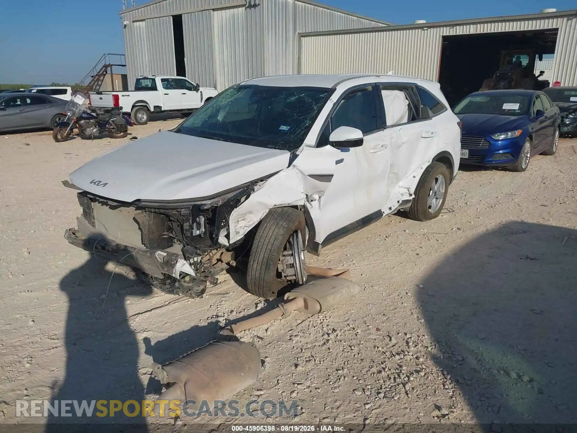 2 Photograph of a damaged car 5XYRG4JC8TG416654 KIA SORENTO 2026