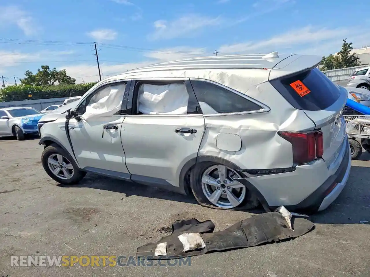 2 fotografías del automóvil dañado 5XYRG4JC9TG425931 KIA SORENTO 2026