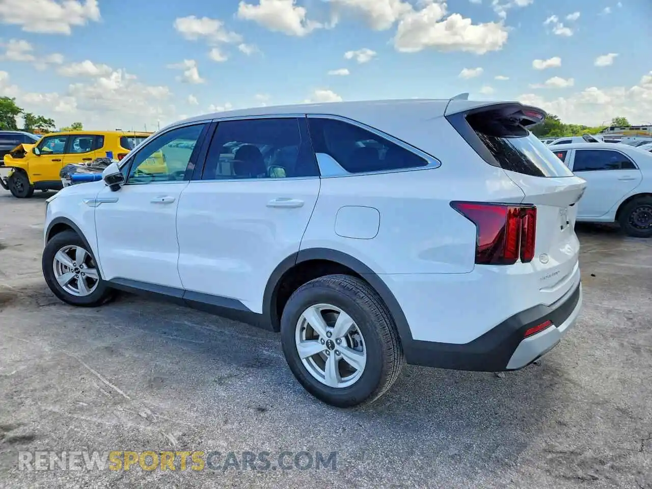 2 Photograph of a damaged car 5XYRG4JCXTG413545 KIA SORENTO 2026