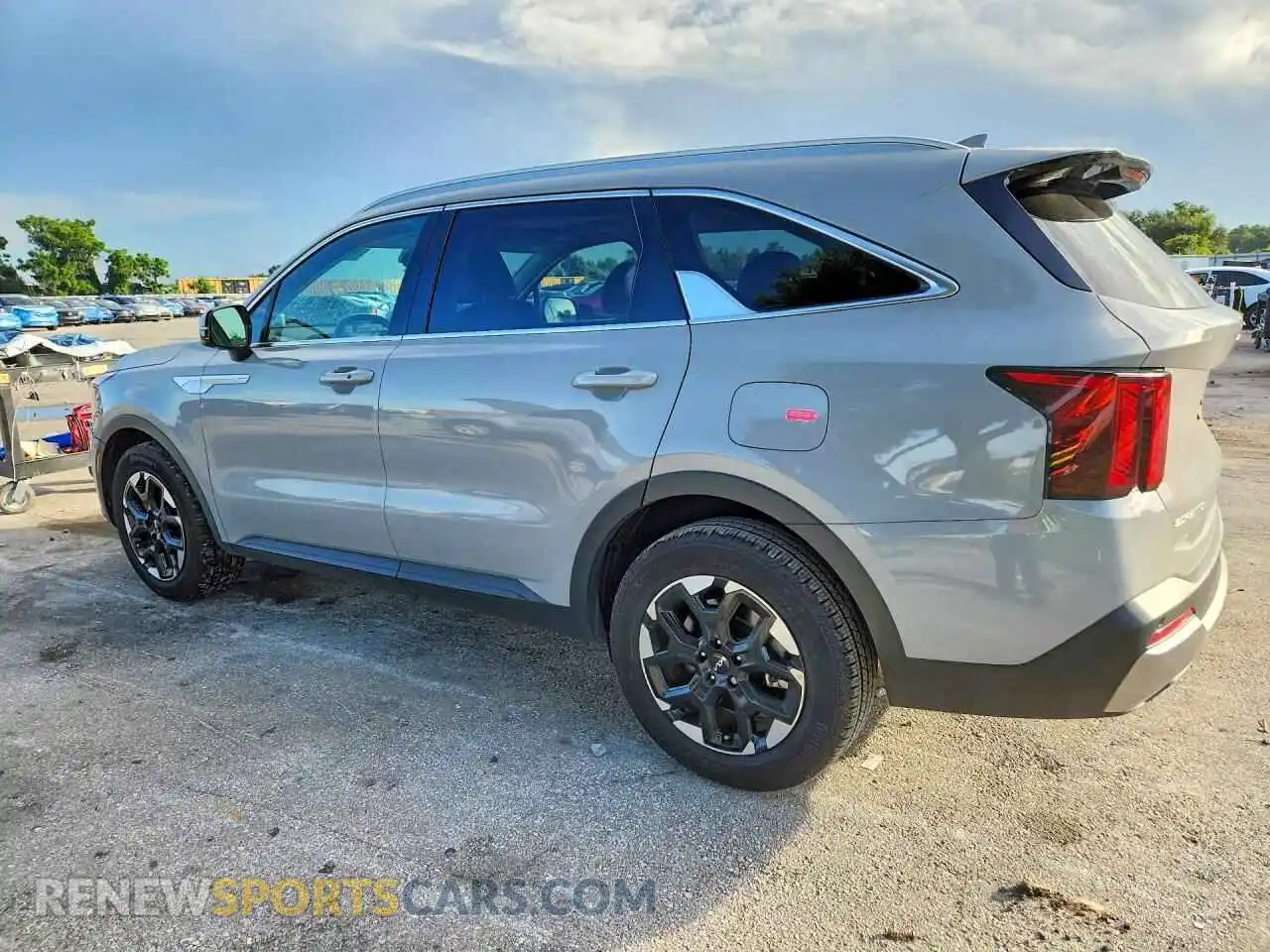 2 fotografías del automóvil dañado 5XYRL4JCXTG415260 KIA SORENTO 2026