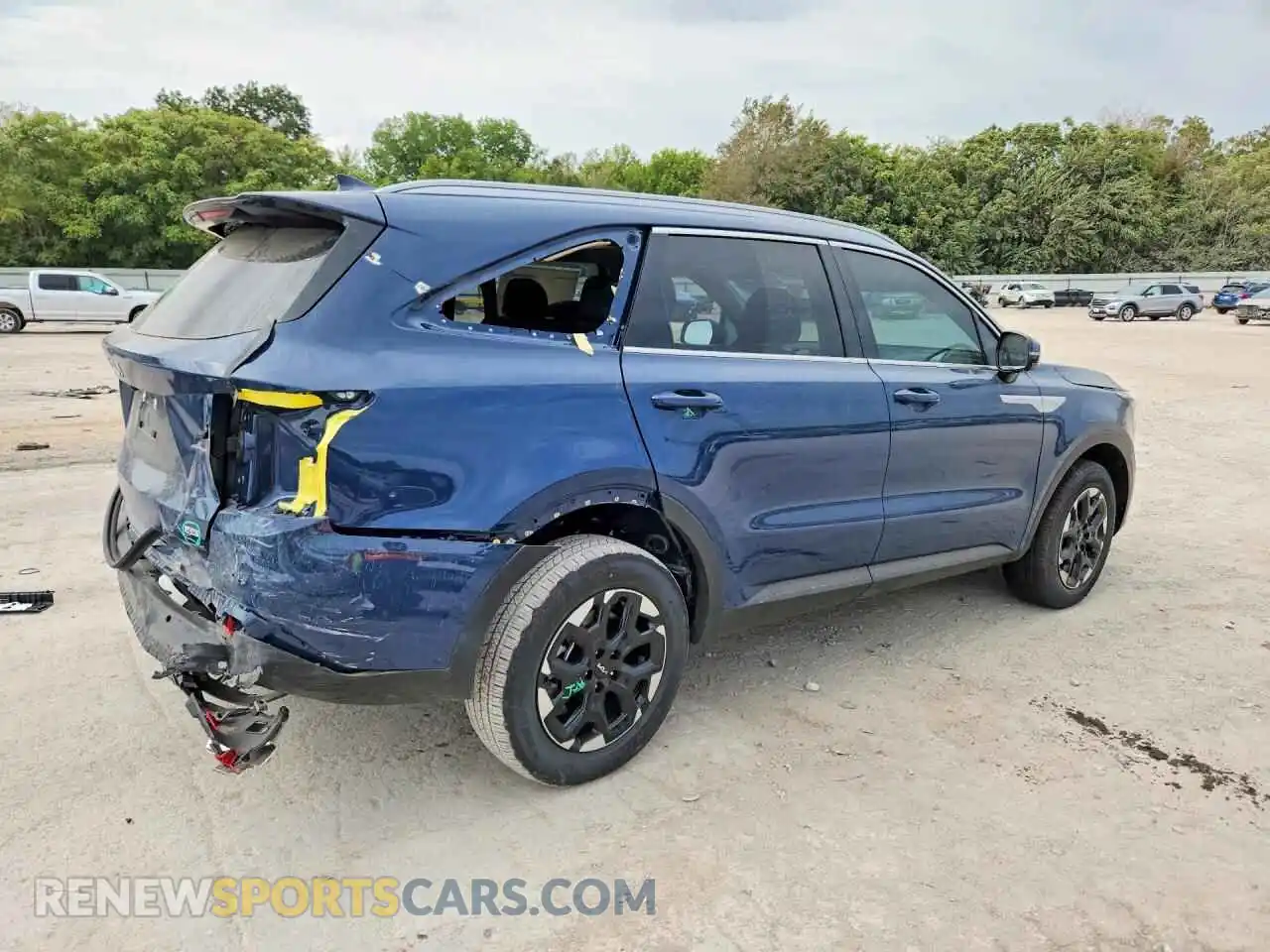 3 Photograph of a damaged car 5XYRLDJC6TG448577 KIA SORENTO 2026