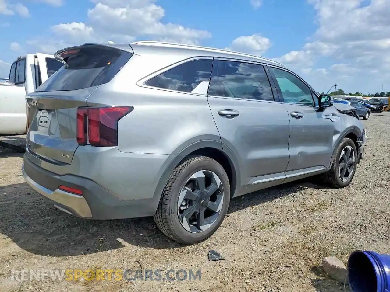 3 Photograph of a damaged car KNDRH4JG4T5451832 KIA SORENTO 2026