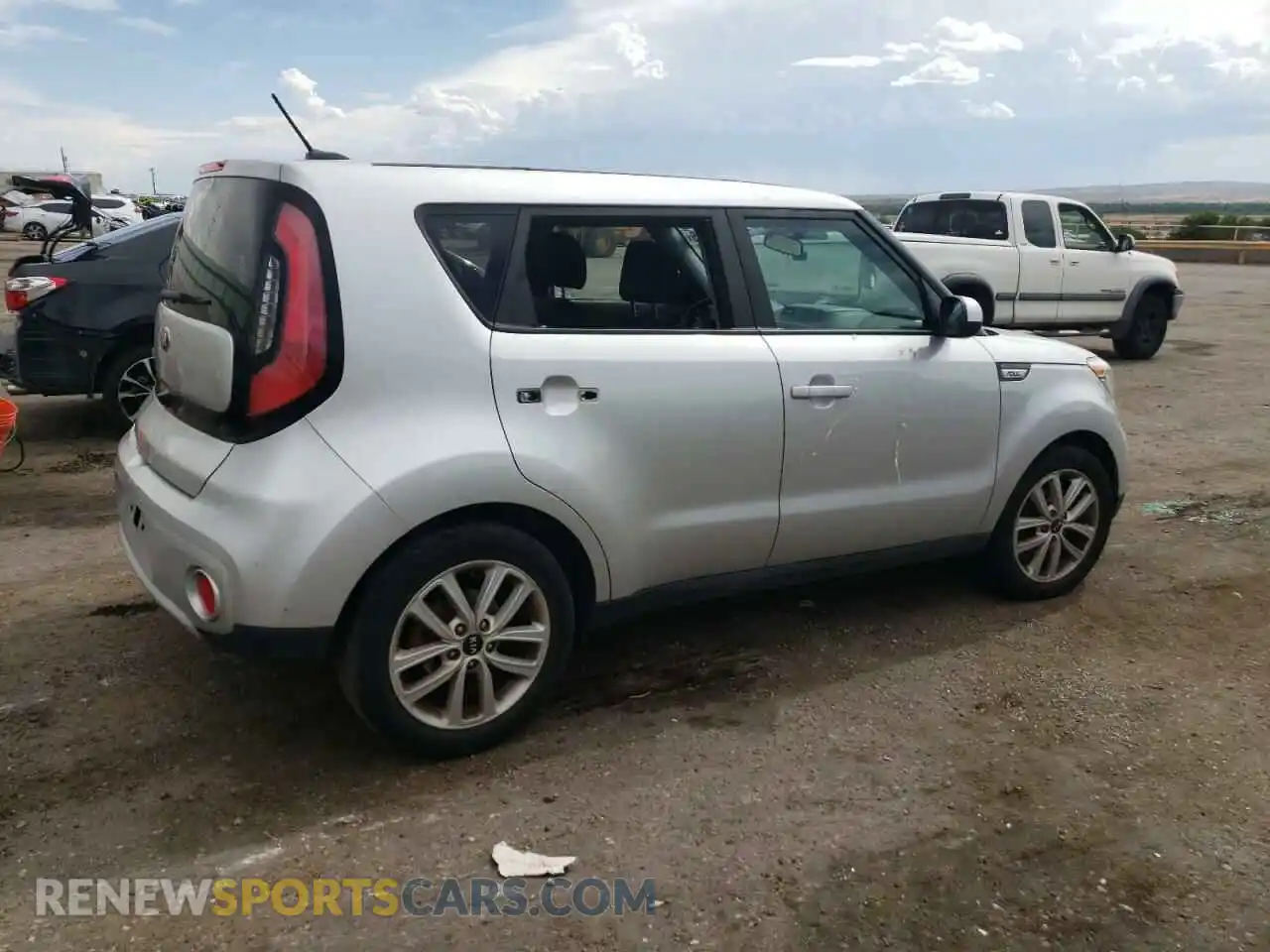 3 Photograph of a damaged car KNDJP3A51K7673482 KIA SOUL 2019
