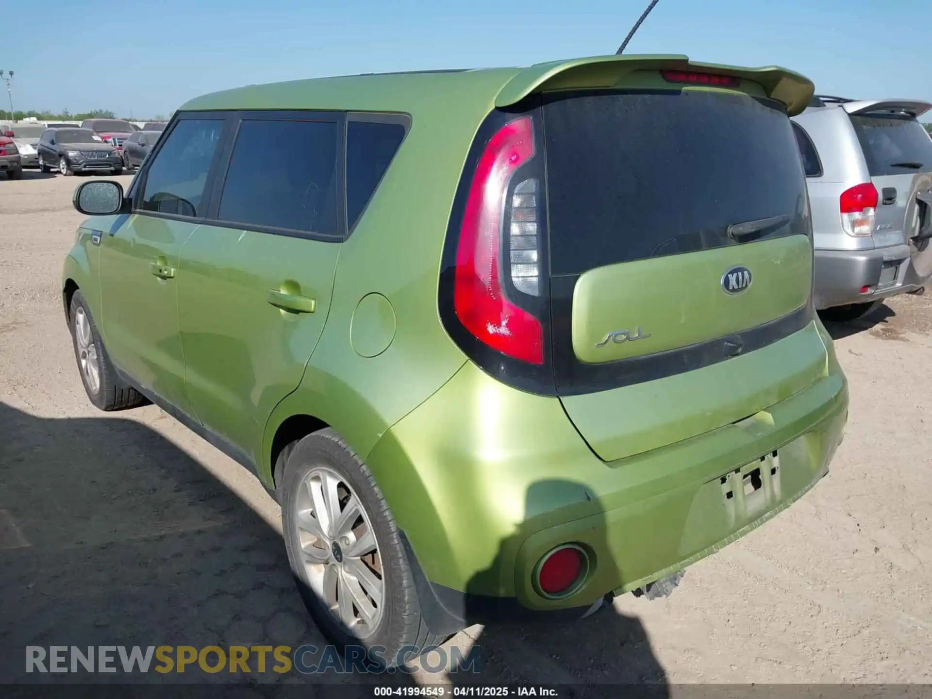 3 Photograph of a damaged car KNDJP3A56K7911035 KIA SOUL 2019