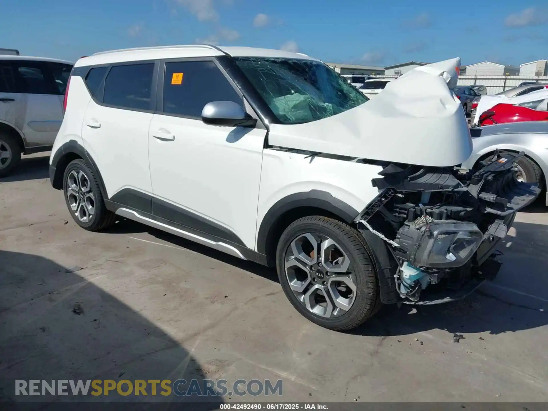 1 fotografías del automóvil dañado KNDJ23AU7L7714110 KIA SOUL 2020