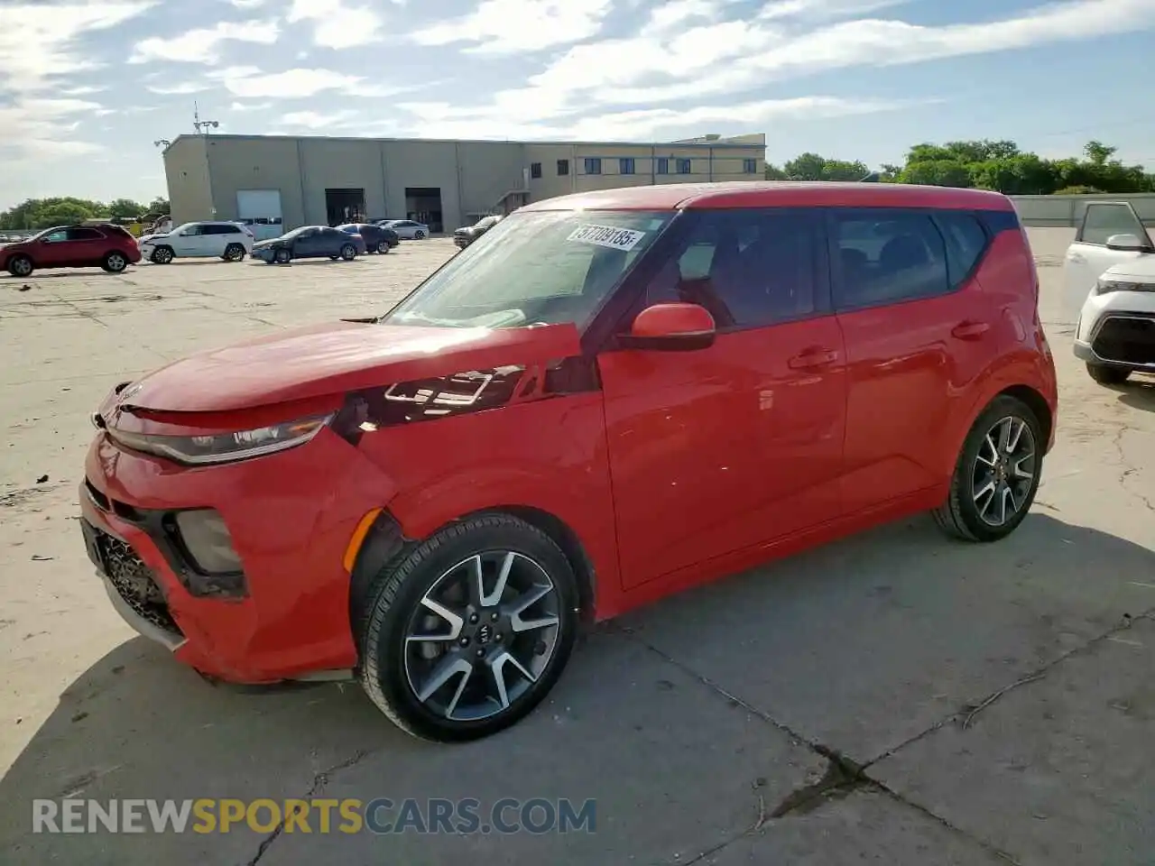 1 Photograph of a damaged car KNDJ53AF8L7048352 KIA SOUL 2020